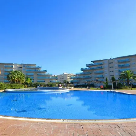 Juncos 2 Planet Costa Dorada La Pineda